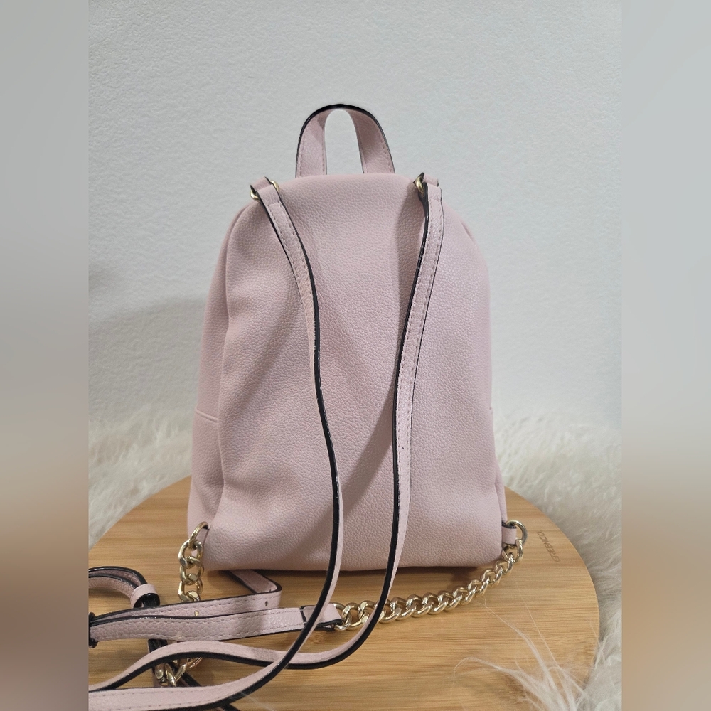 VICTORIA'S SECRET Pink V-Quilt City Mini Chain Zip Faux Leather Casual Backpack - Picture 4 of 12